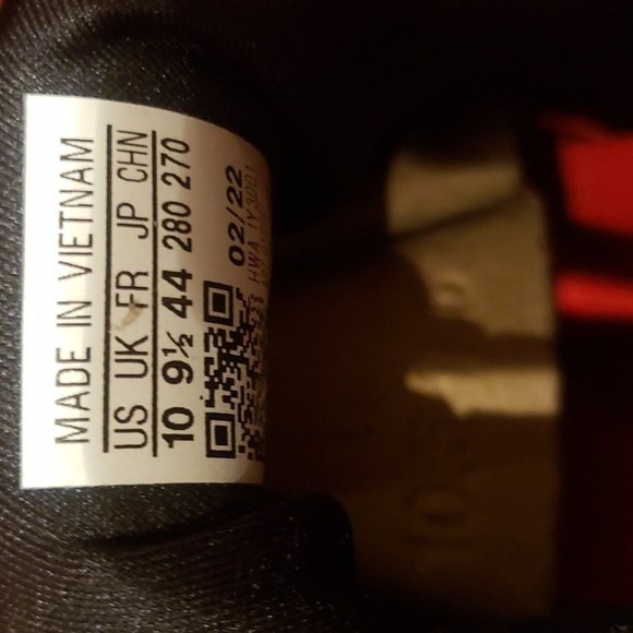 Lot of 2 Mens size 10 Red/Black/White Adidas Ultraboost DNA Web shoes and Sack - Picture 7 of 11